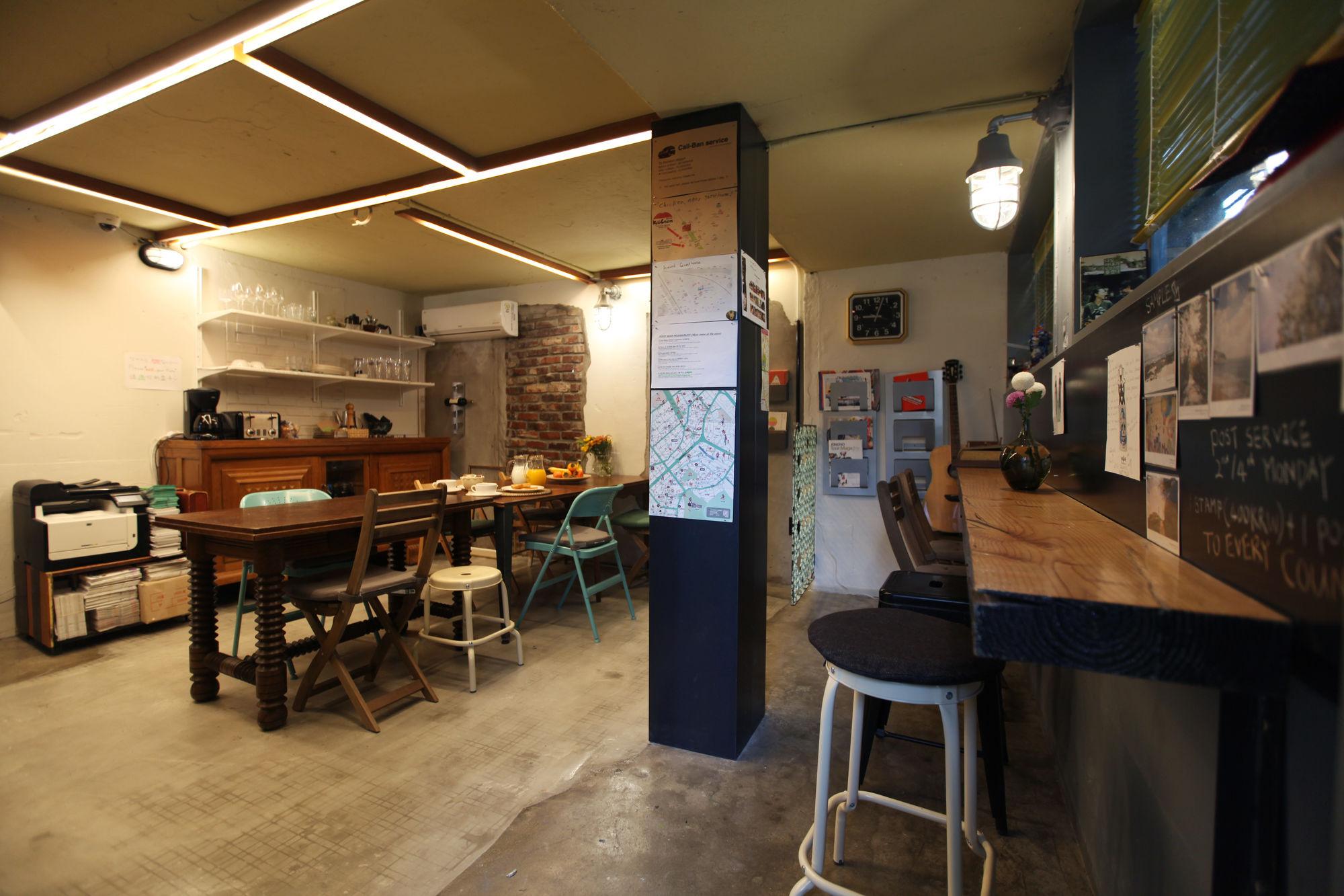 Hongdae Guesthouse Pajamaparty Seoul Exterior photo