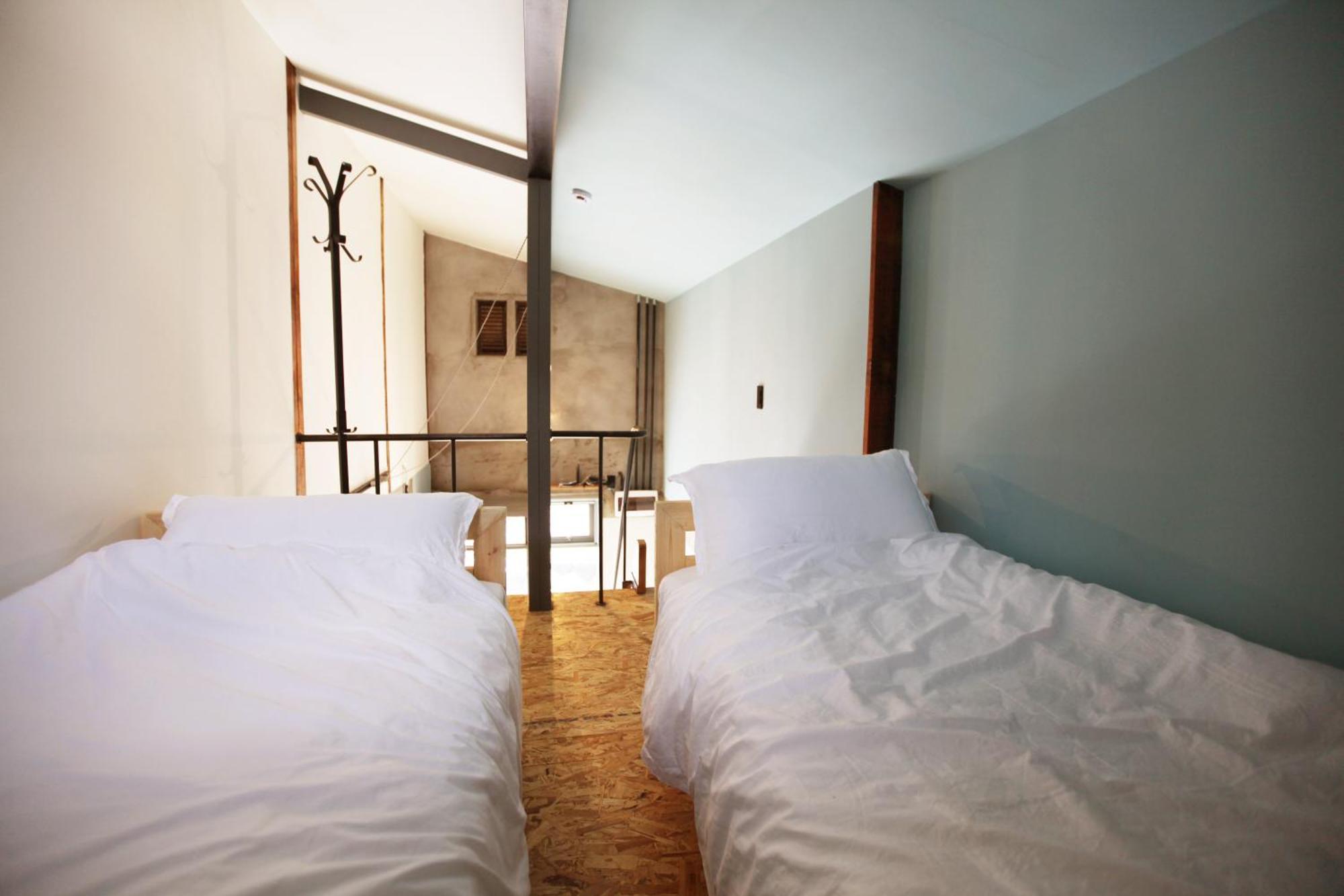 Hongdae Guesthouse Pajamaparty Seoul Exterior photo