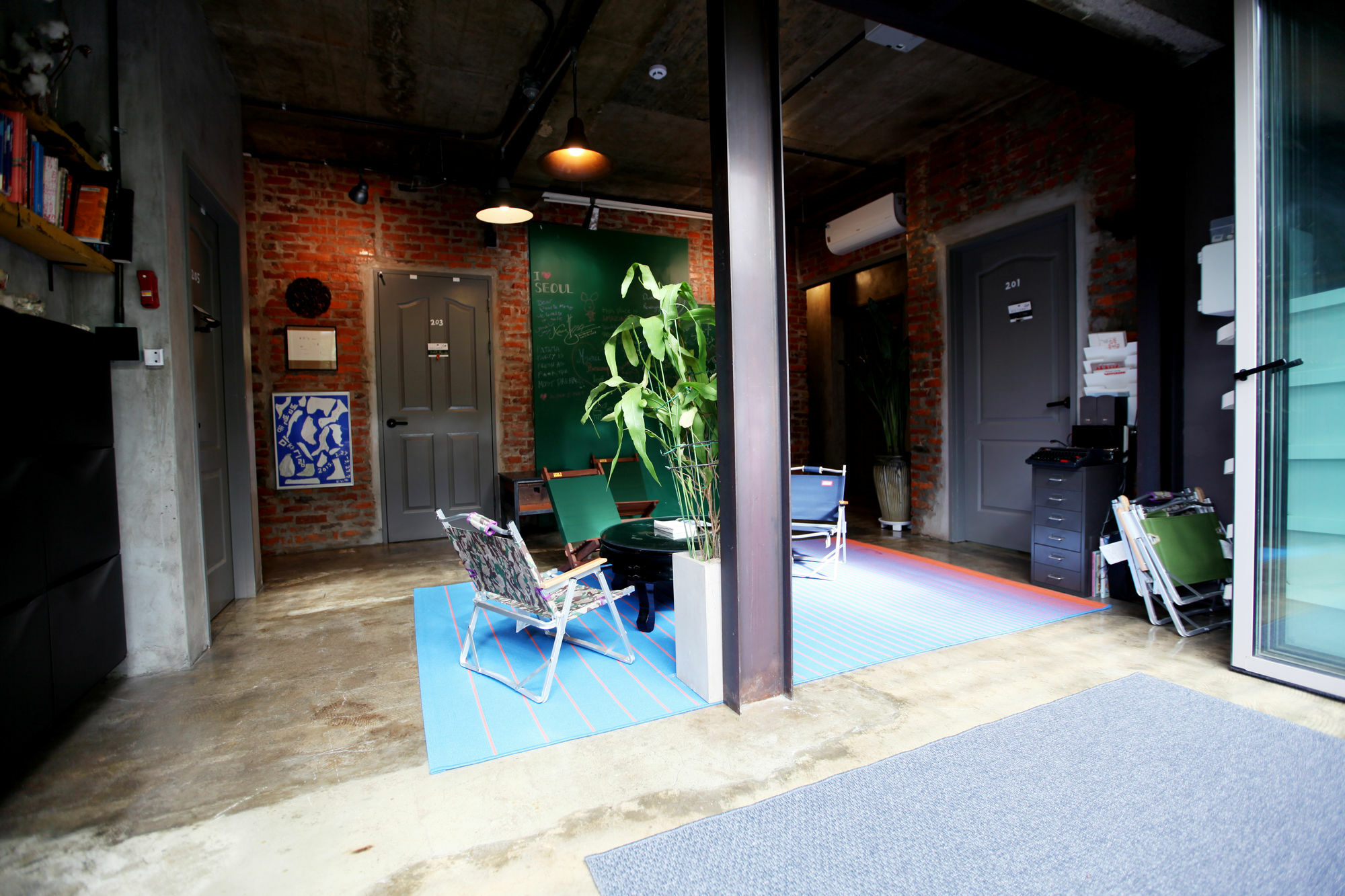 Hongdae Guesthouse Pajamaparty Seoul Exterior photo